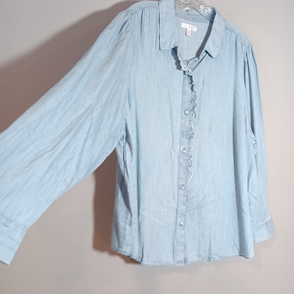 LC Lauren Conrad Button Front Shirt Light Blue Chambray Plus Size 2X - Picture 5 of 7